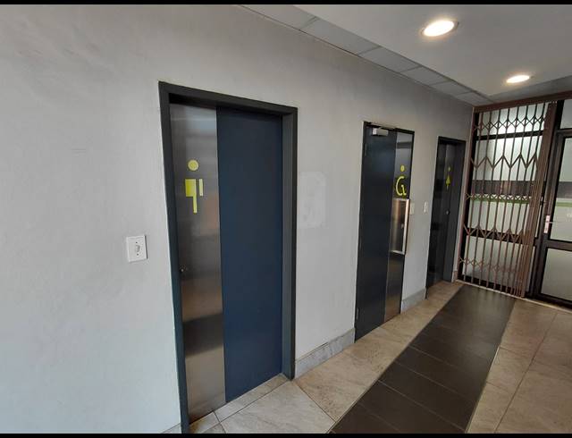 68M² OFFICE TO LET IN VORNA VALLEY